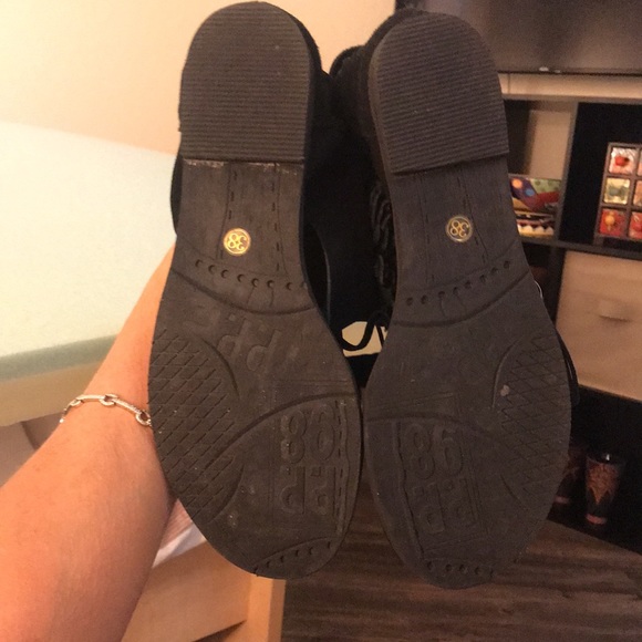 Ankle cuff sandals - Picture 4 of 6